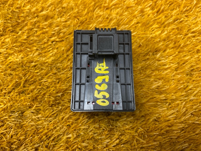 кнопка стеклоподъемника, 600 рублей, Красноярск