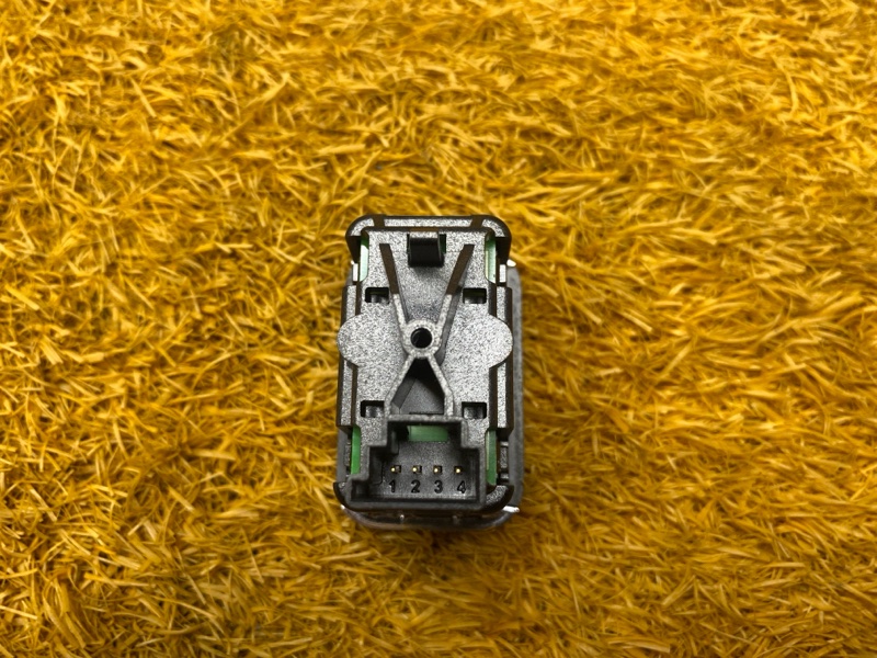 кнопка стеклоподъемника, 300 рублей, Красноярск