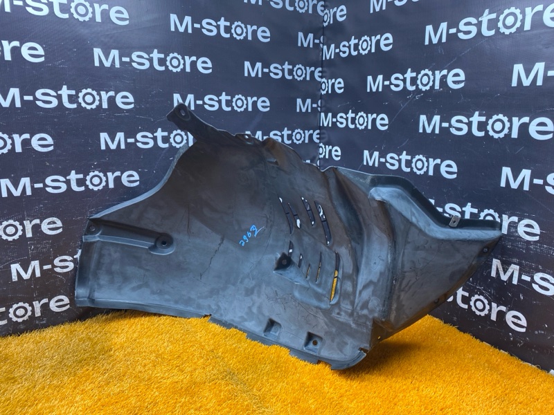 подкрылок, 4000 рублей, Красноярск