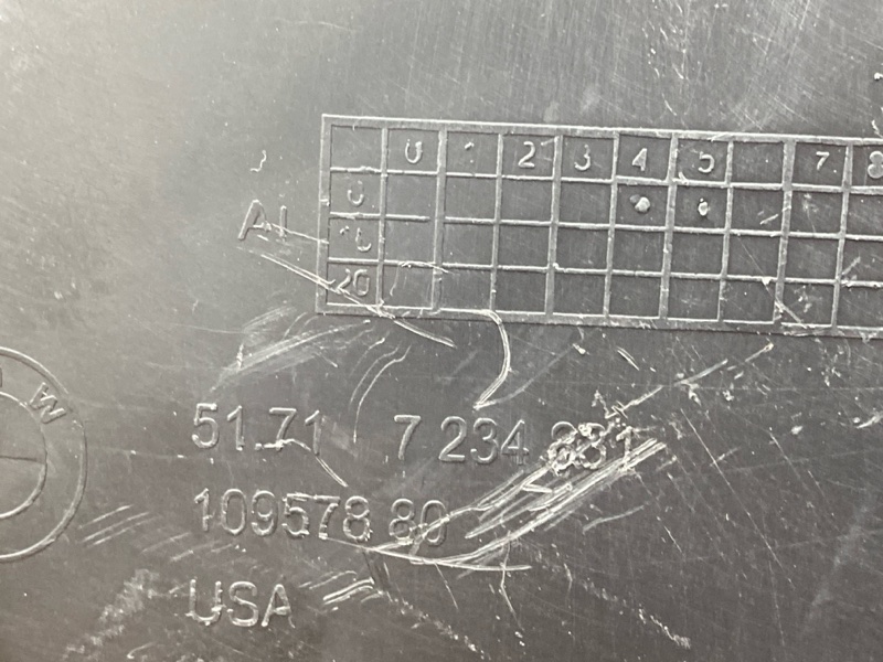 подкрылок, 6000 рублей, Красноярск