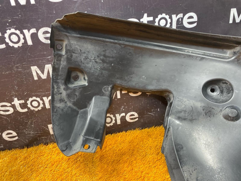 подкрылок, 500 рублей, Красноярск