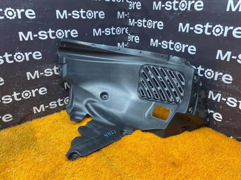 подкрылок, 5000 рублей, Красноярск