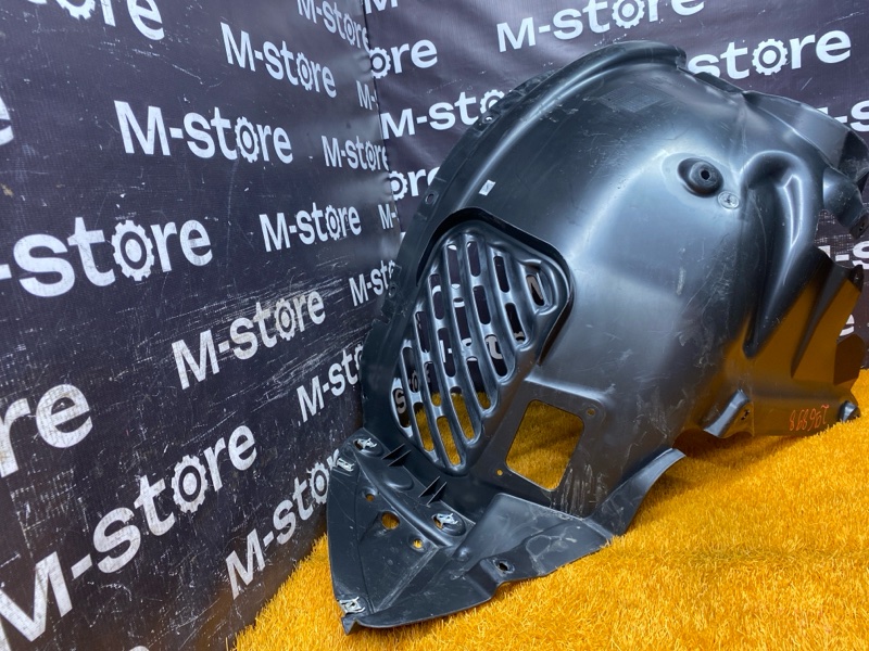 подкрылок, 5000 рублей, Красноярск