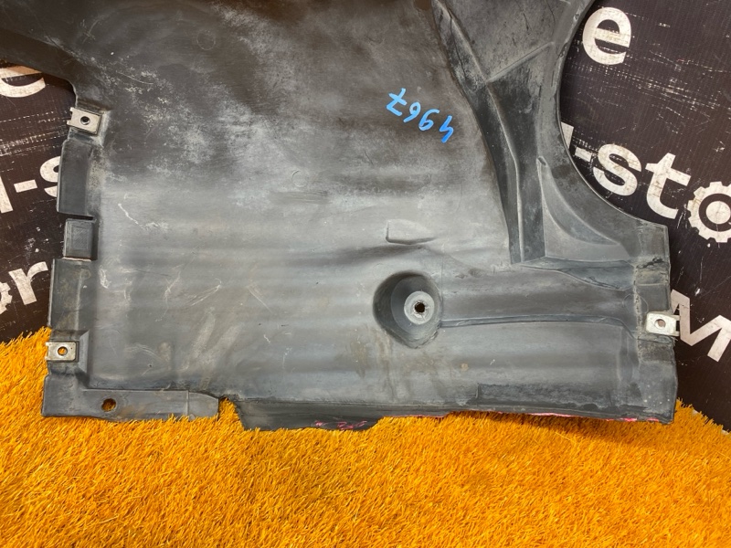 подкрылок, 600 рублей, Красноярск