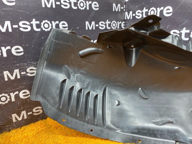 подкрылок, 4000 рублей, Красноярск