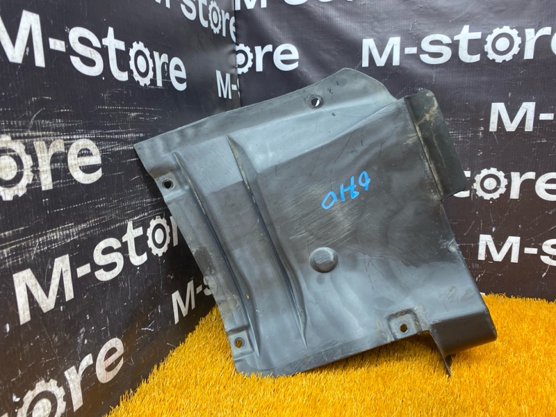 подкрылок, 3000 рублей, Красноярск