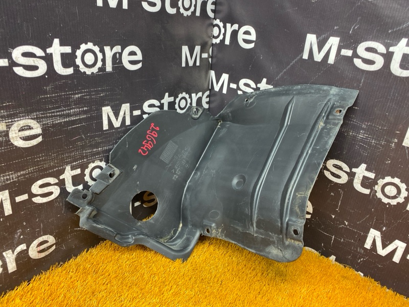 подкрылок, 3000 рублей, Красноярск