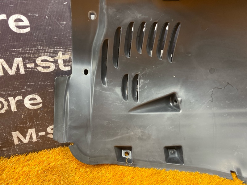 подкрылок, 4000 рублей, Красноярск