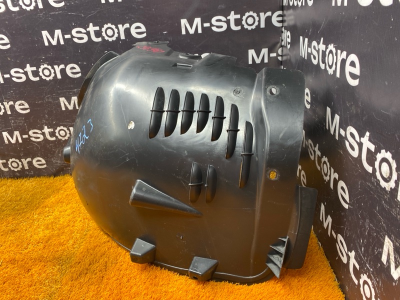 подкрылок, 4000 рублей, Красноярск