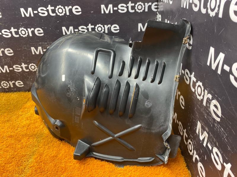 подкрылок, 1500 рублей, Красноярск