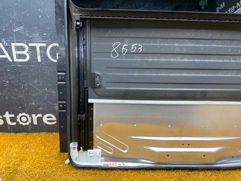 люк, 2000 рублей, Красноярск