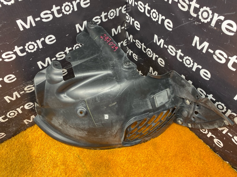 подкрылок, 5000 рублей, Красноярск