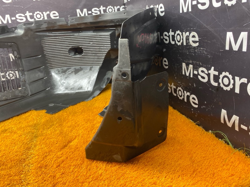 подкрылок, 5000 рублей, Красноярск