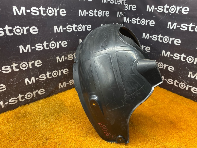 подкрылок, 500 рублей, Красноярск