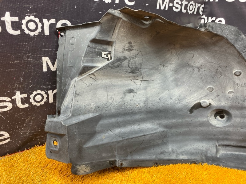 подкрылок, 300 рублей, Красноярск