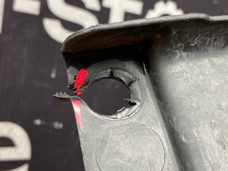 подкрылок, 300 рублей, Красноярск