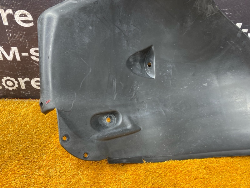 подкрылок, 300 рублей, Красноярск