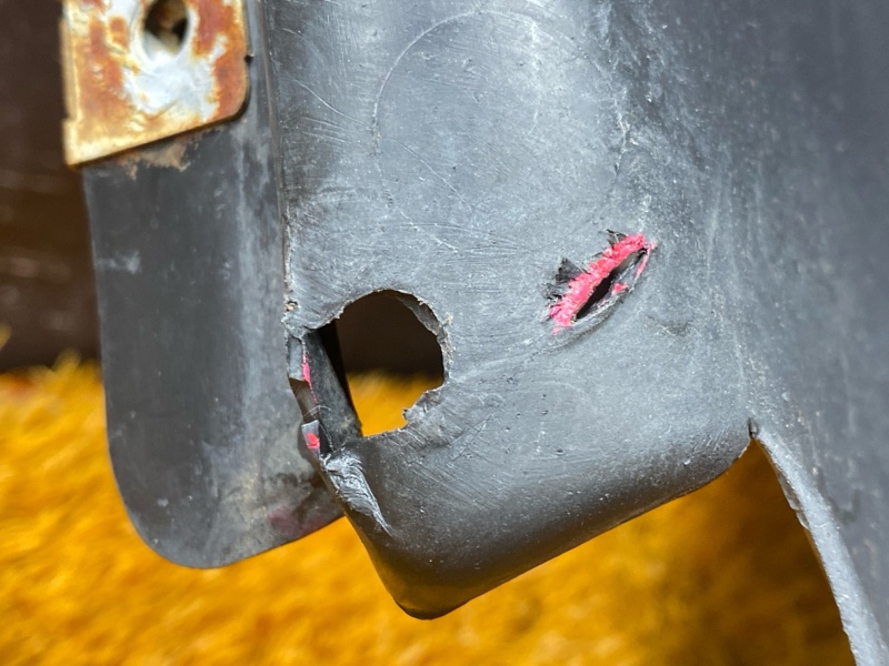 подкрылок, 300 рублей, Красноярск