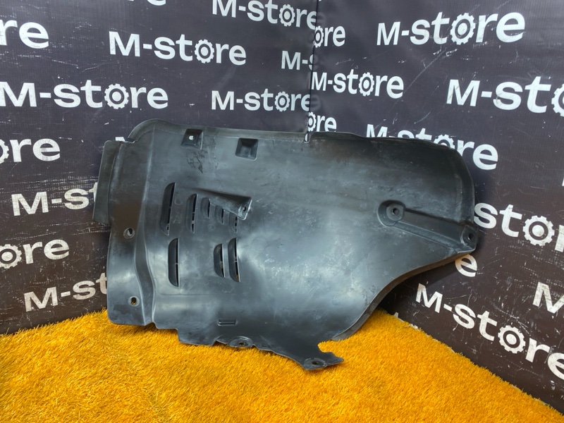 подкрылок, 3000 рублей, Красноярск