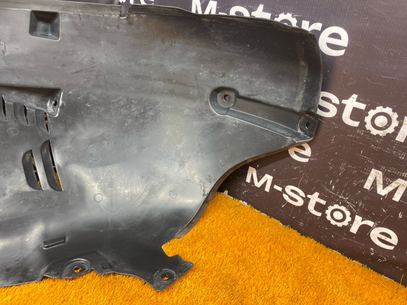 подкрылок, 3000 рублей, Красноярск