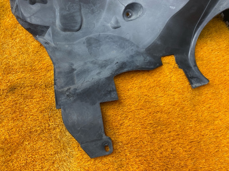 подкрылок, 1000 рублей, Красноярск