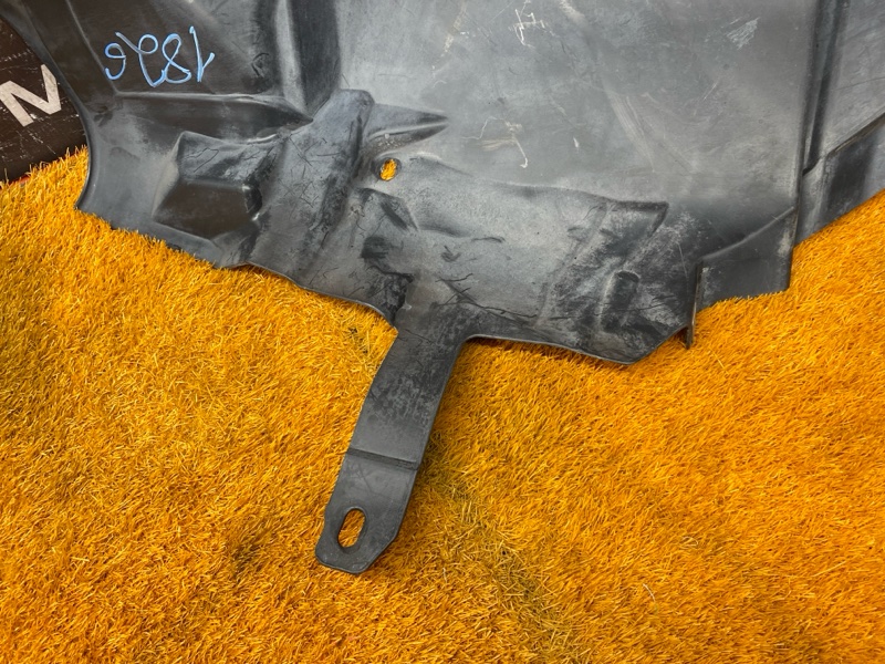 подкрылок, 3500 рублей, Красноярск