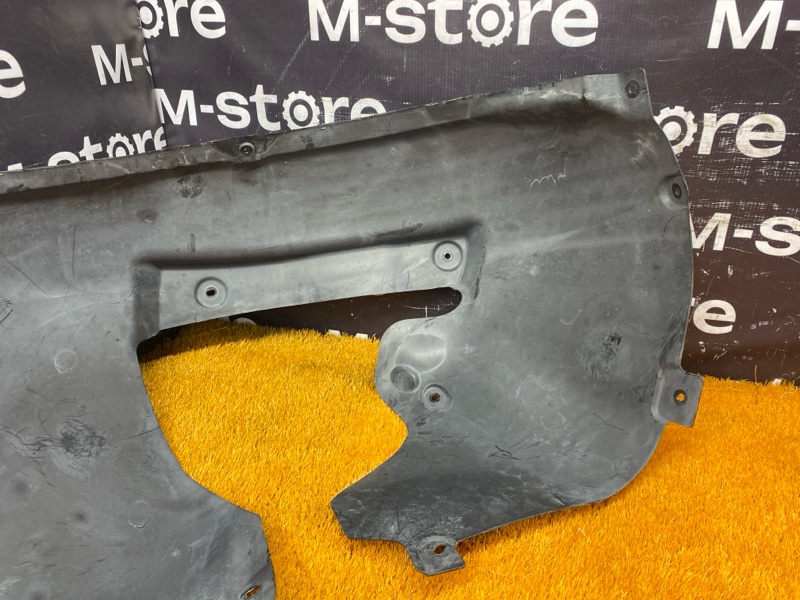 подкрылок, 2500 рублей, Красноярск