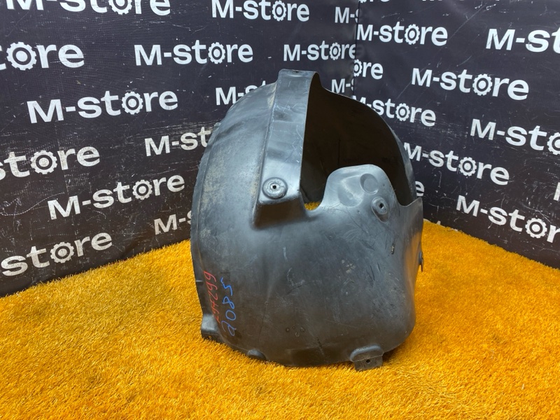 подкрылок, 2500 рублей, Красноярск