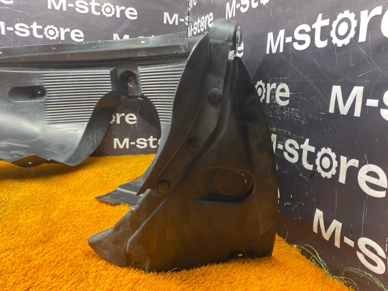 подкрылок, 2500 рублей, Красноярск