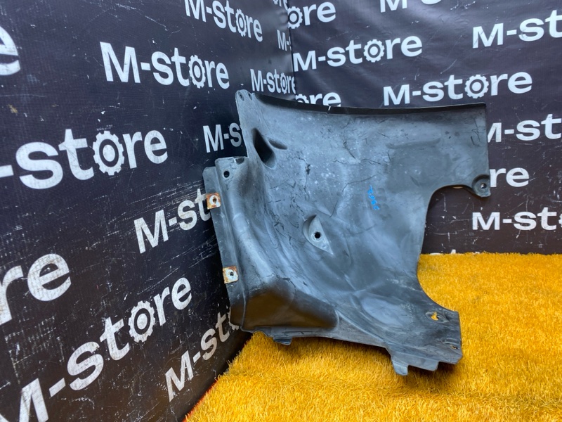 подкрылок, 2000 рублей, Красноярск