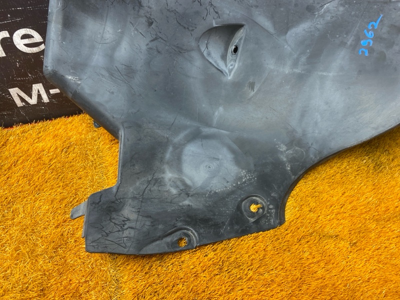 подкрылок, 2000 рублей, Красноярск