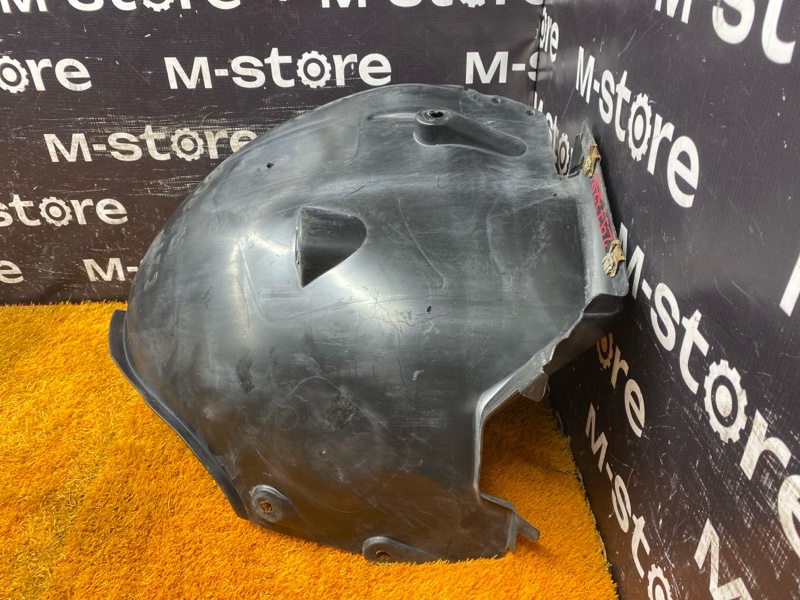 подкрылок, 2000 рублей, Красноярск