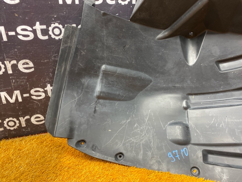 подкрылок, 5000 рублей, Красноярск