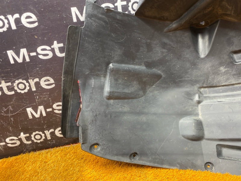 подкрылок, 4000 рублей, Красноярск