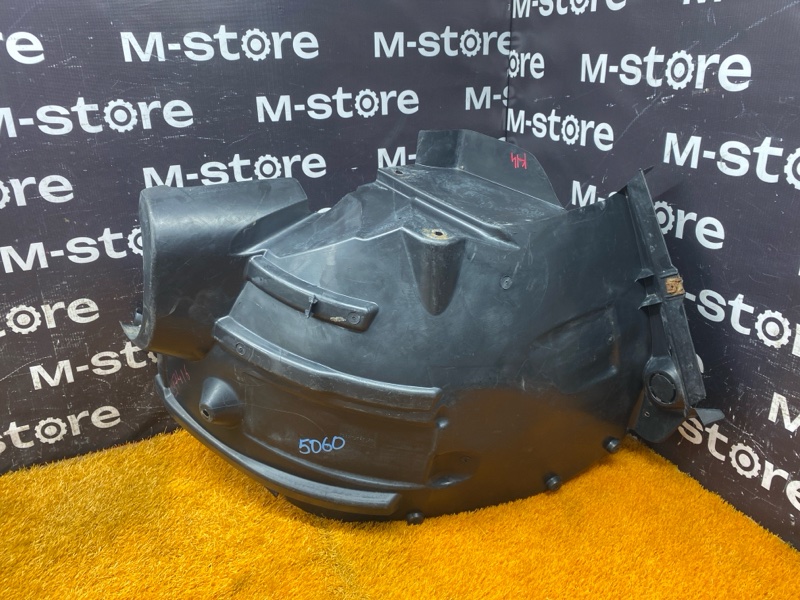 подкрылок, 4000 рублей, Красноярск