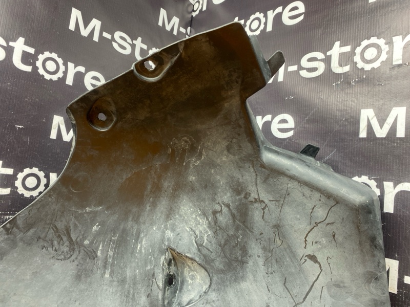 подкрылок, 2000 рублей, Красноярск