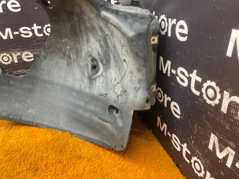 подкрылок, 2000 рублей, Красноярск