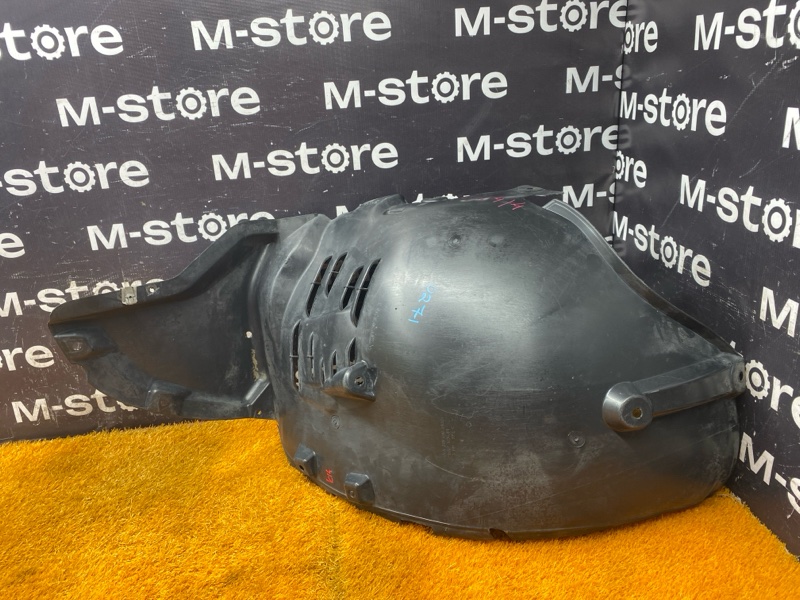 подкрылок, 4000 рублей, Красноярск