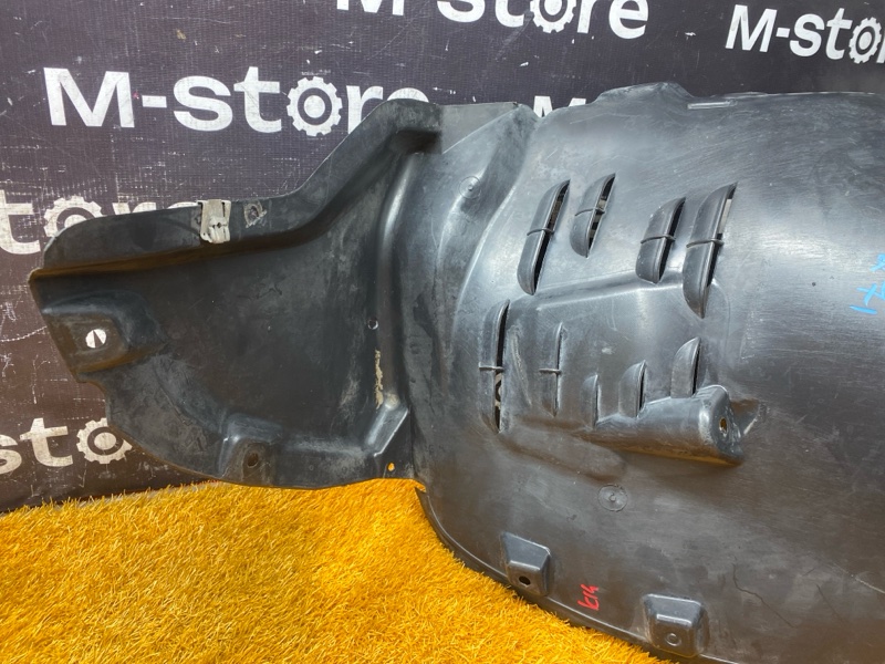 подкрылок, 4000 рублей, Красноярск