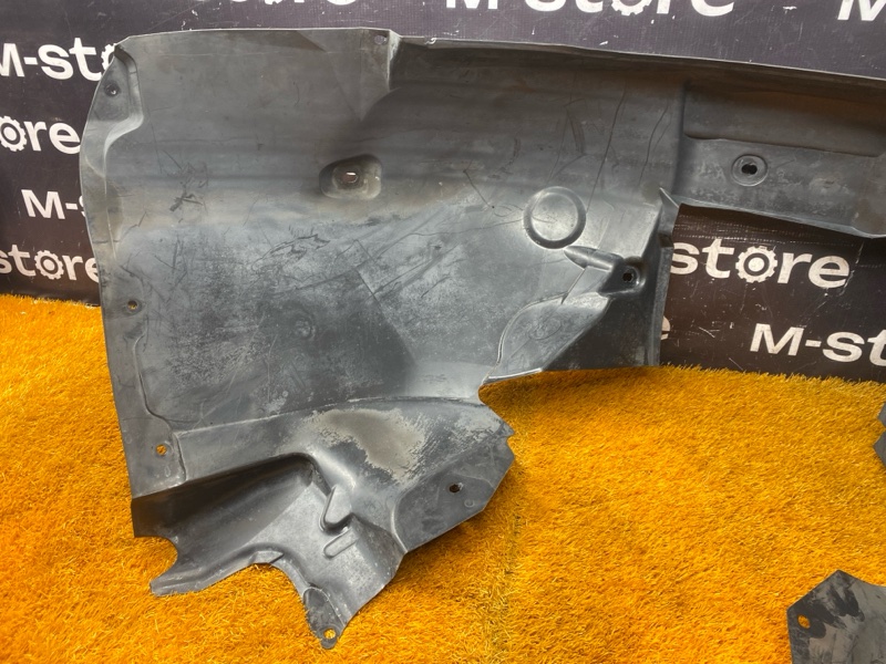 подкрылок, 7000 рублей, Красноярск