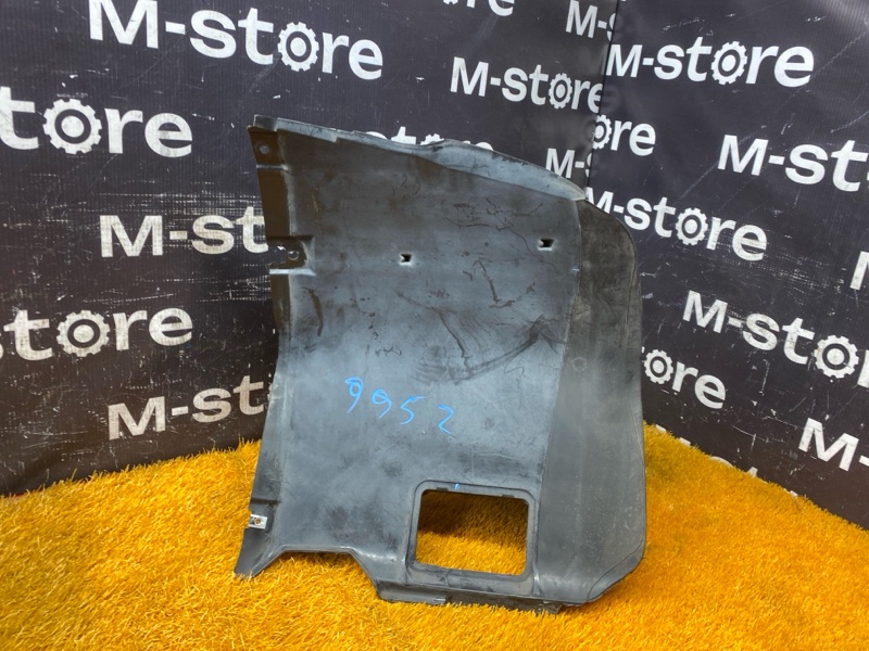 подкрылок, 3000 рублей, Красноярск