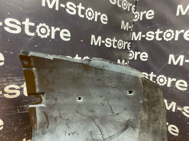 подкрылок, 3000 рублей, Красноярск