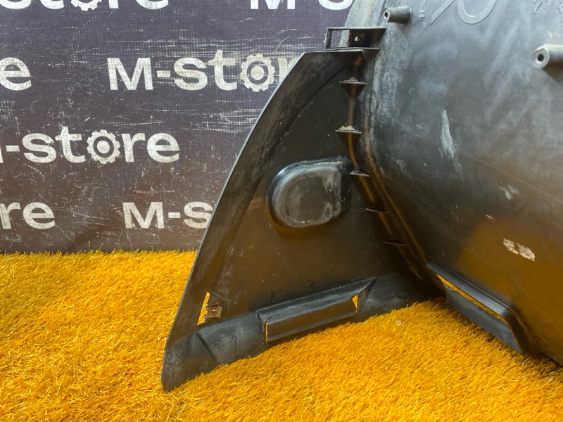 подкрылок, 3000 рублей, Красноярск