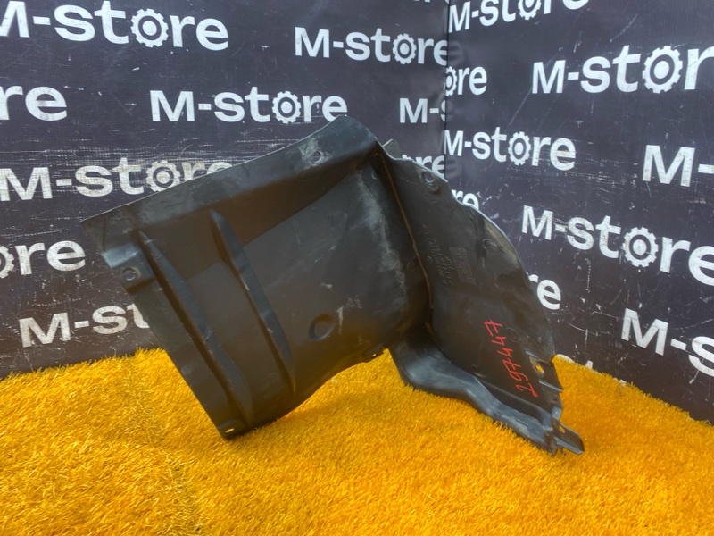 подкрылок, 3000 рублей, Красноярск