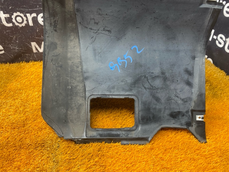 подкрылок, 3000 рублей, Красноярск