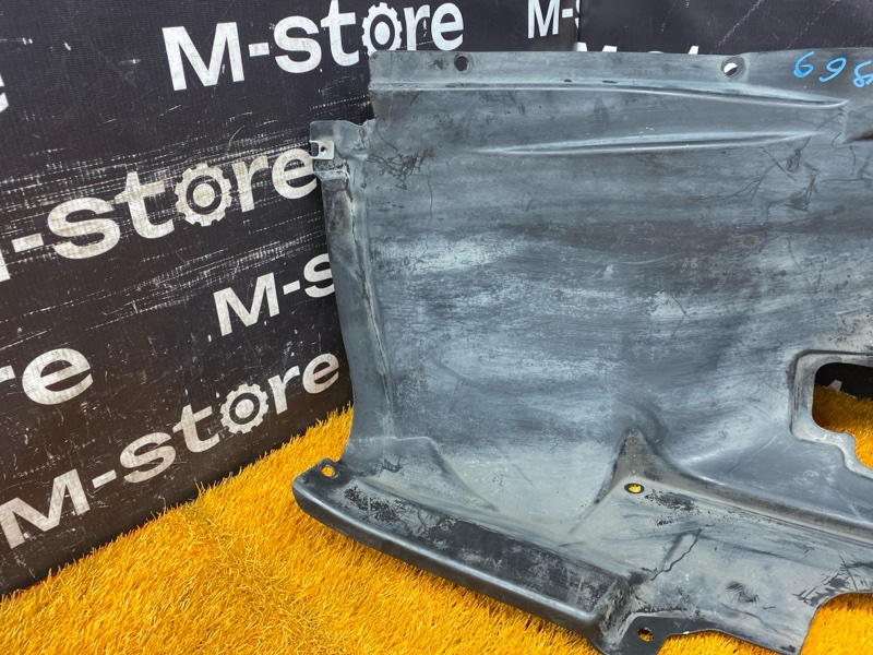 подкрылок, 2000 рублей, Красноярск