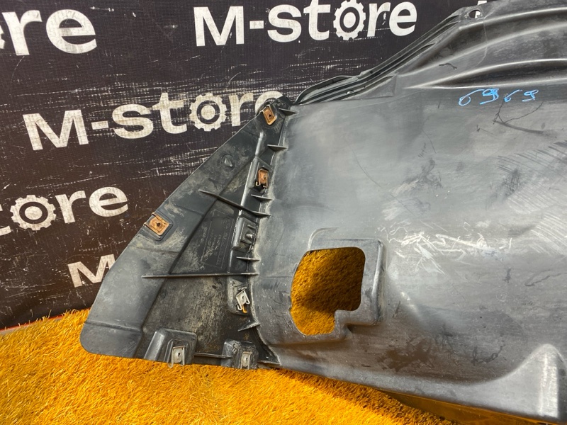 подкрылок, 2000 рублей, Красноярск