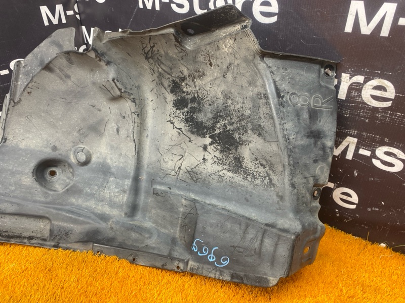 подкрылок, 500 рублей, Красноярск