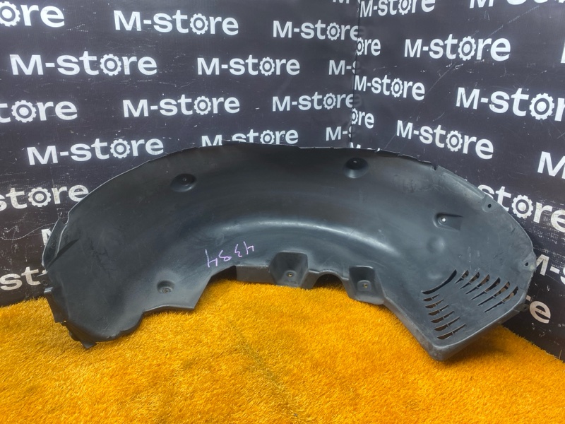 подкрылок, 4000 рублей, Красноярск