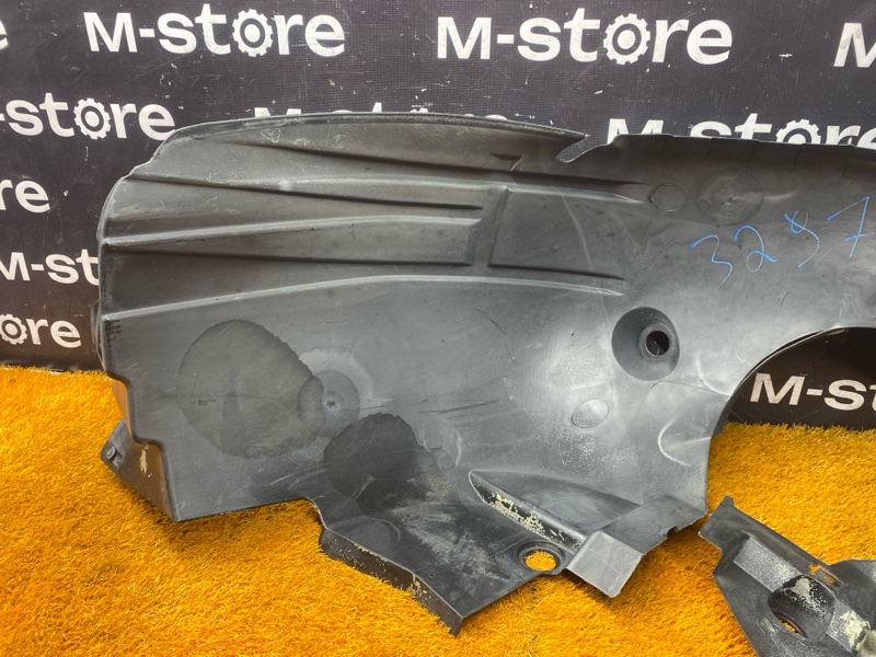 подкрылок, 7000 рублей, Красноярск